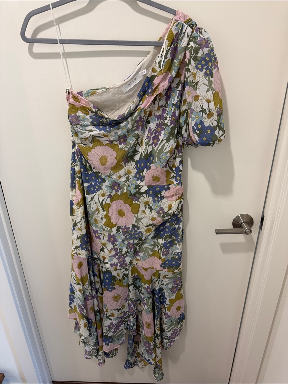 ASTR the label floral one shoulder asymmetrical dress
